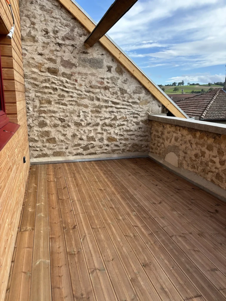 pierre-gard-chaux- renovation-batisse-fer