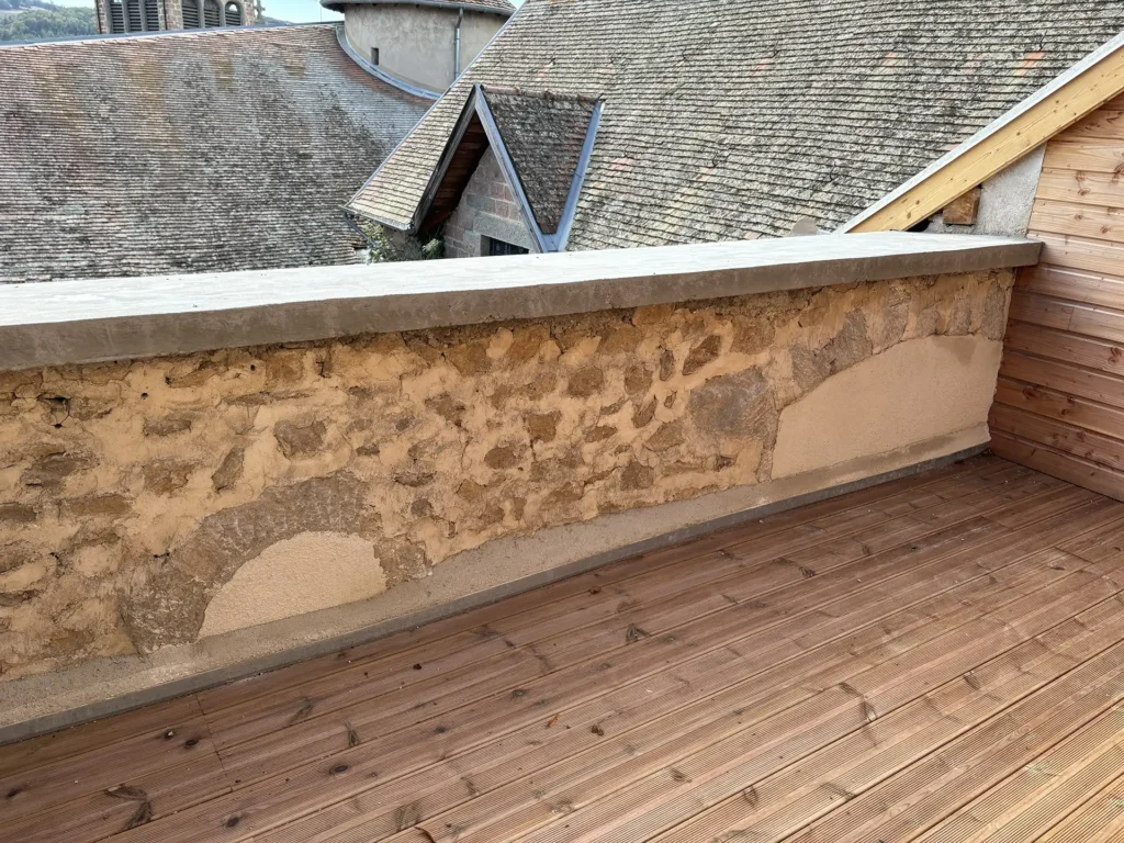 pierre-gard-chaux- renovation-batisse-fer